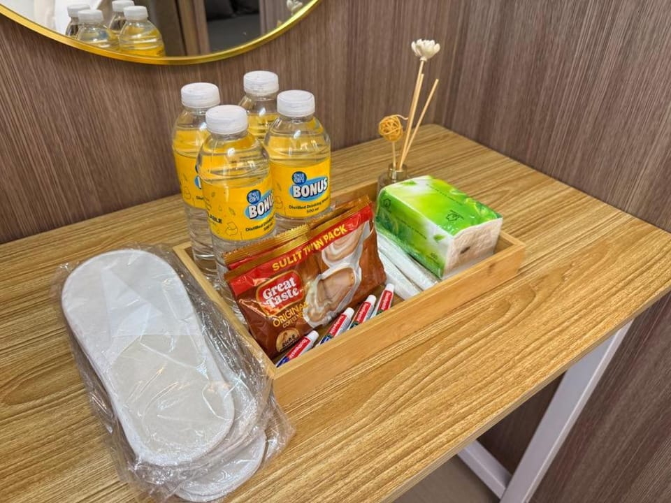 Classy Spacious flat Shore2 Mall of Asia Pasay Apartment in Pasay