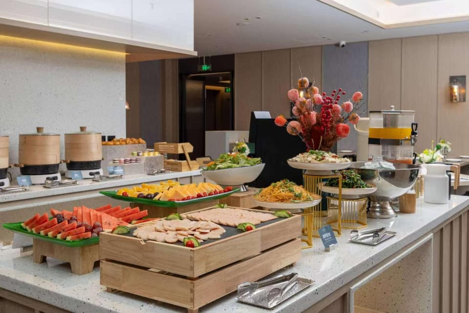 Restaurant/places to eat, Food