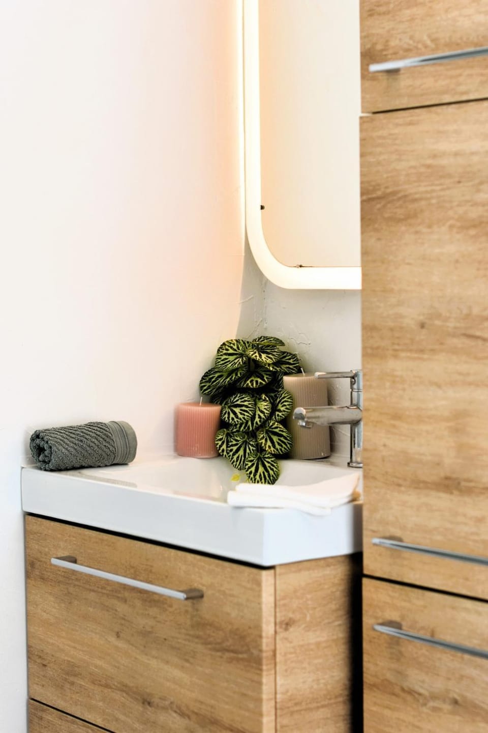 Bathroom, towels