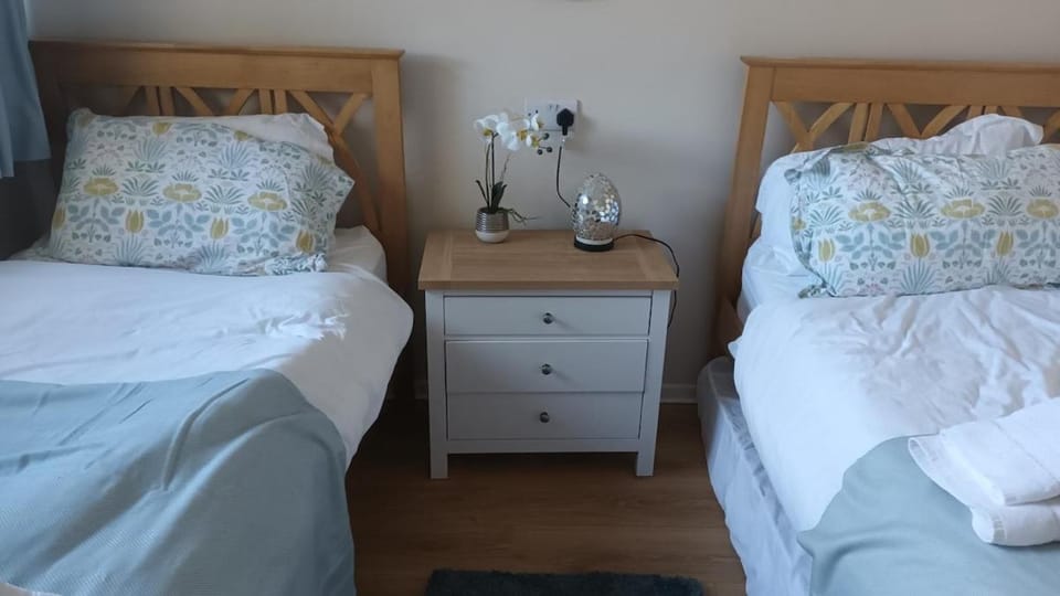 2 Bedroom Harbour Apartment House in Porthmadog