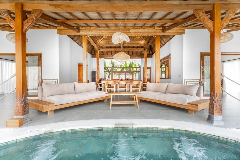 Seating area, Pool view, Swimming pool