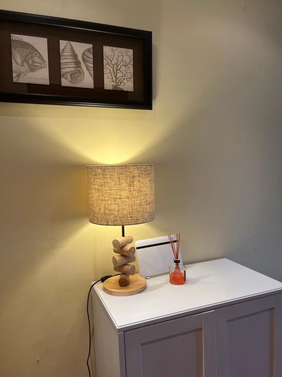 Living room, Decorative detail, internet