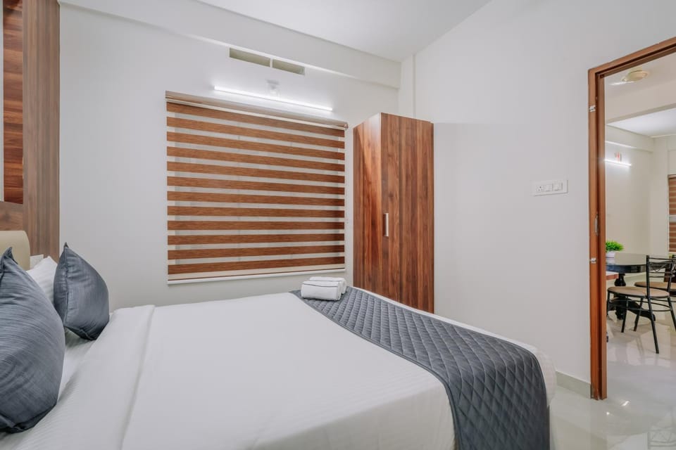 Bedroom, air conditioner