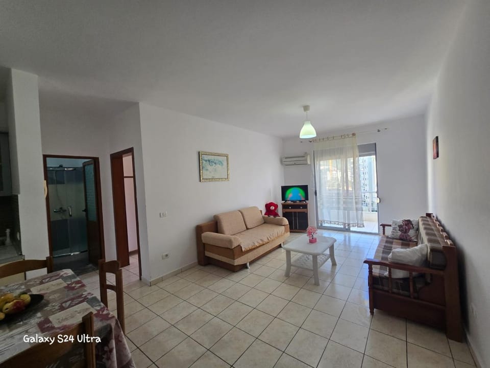 Seaside Apartment partial seaview Apartment in Vlorë