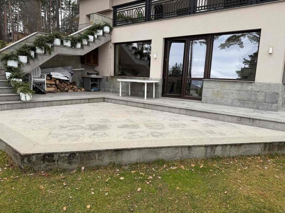Premium Studio Apartment in Private Villa Nisim Apartment in Bulgaria