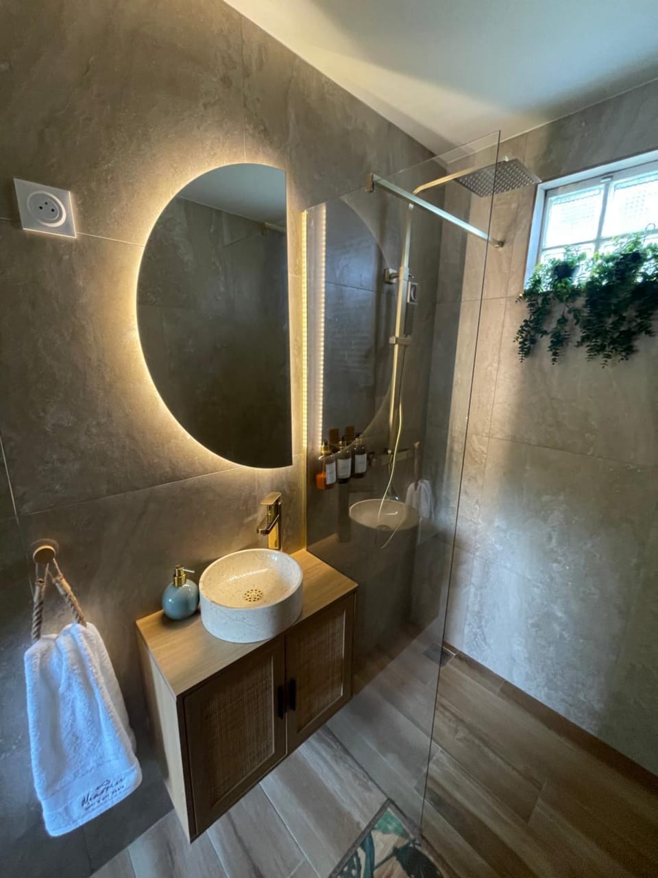 Memories Loft and Spa - Paris House in Île-de-France