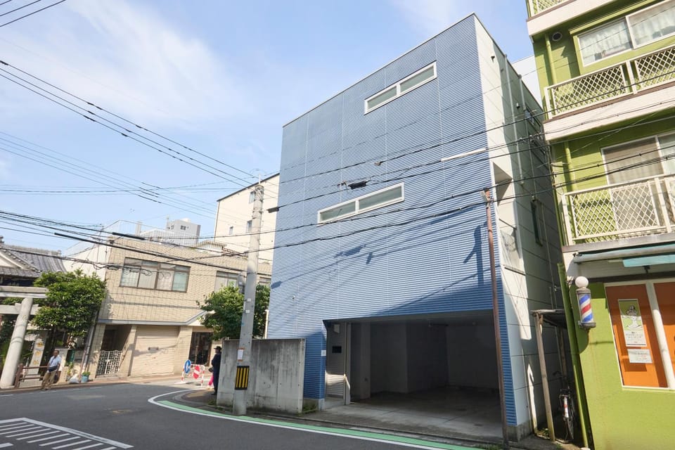 Property building, Neighbourhood, Parking