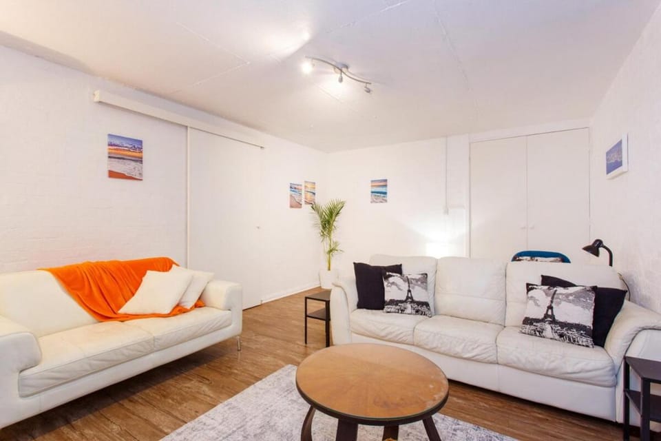 Bicton by the Bay - Close to Fremantle & River House in Perth