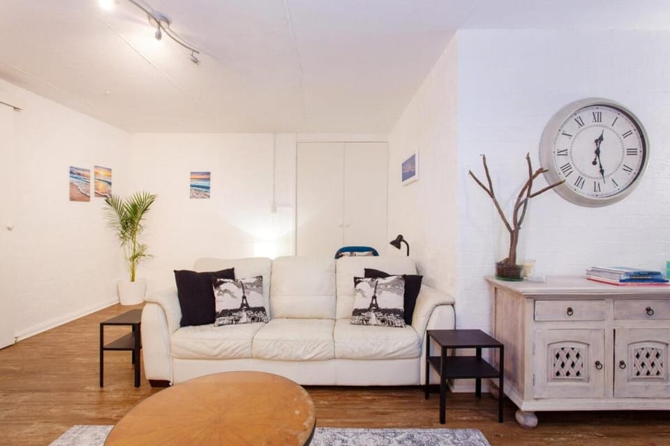 Bicton by the Bay - Close to Fremantle & River House in Perth