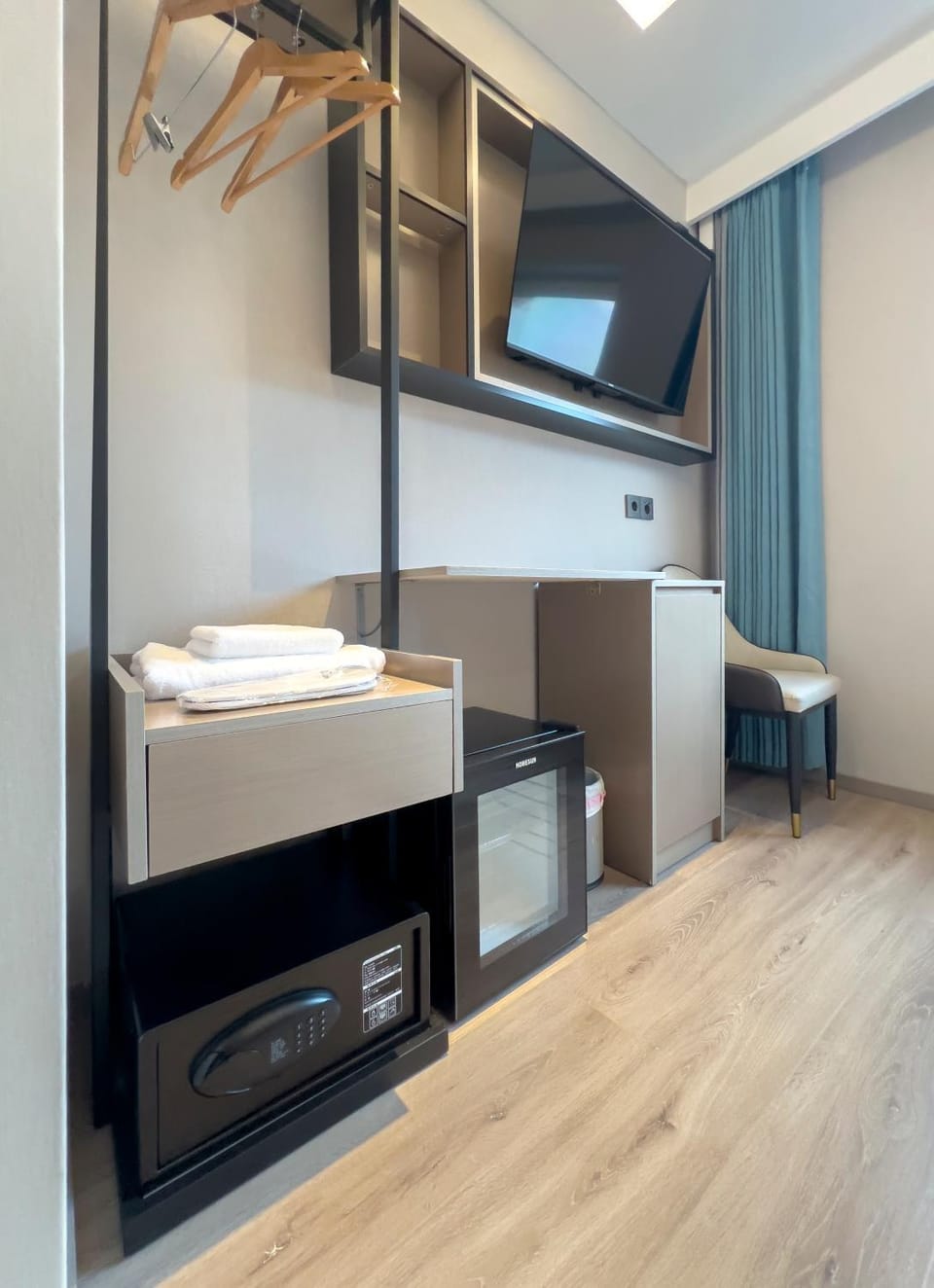 TV and multimedia, minibar, safe, wardrobe