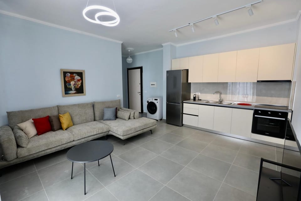Kitchen or kitchenette, Living room, Seating area, oven