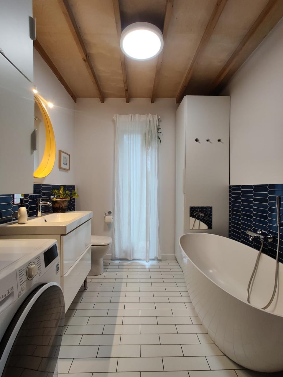 Bathroom, Bath