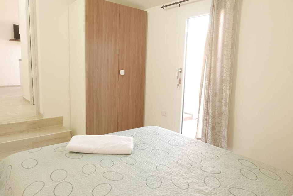 Bed, Photo of the whole room, Bedroom, towels, wardrobe