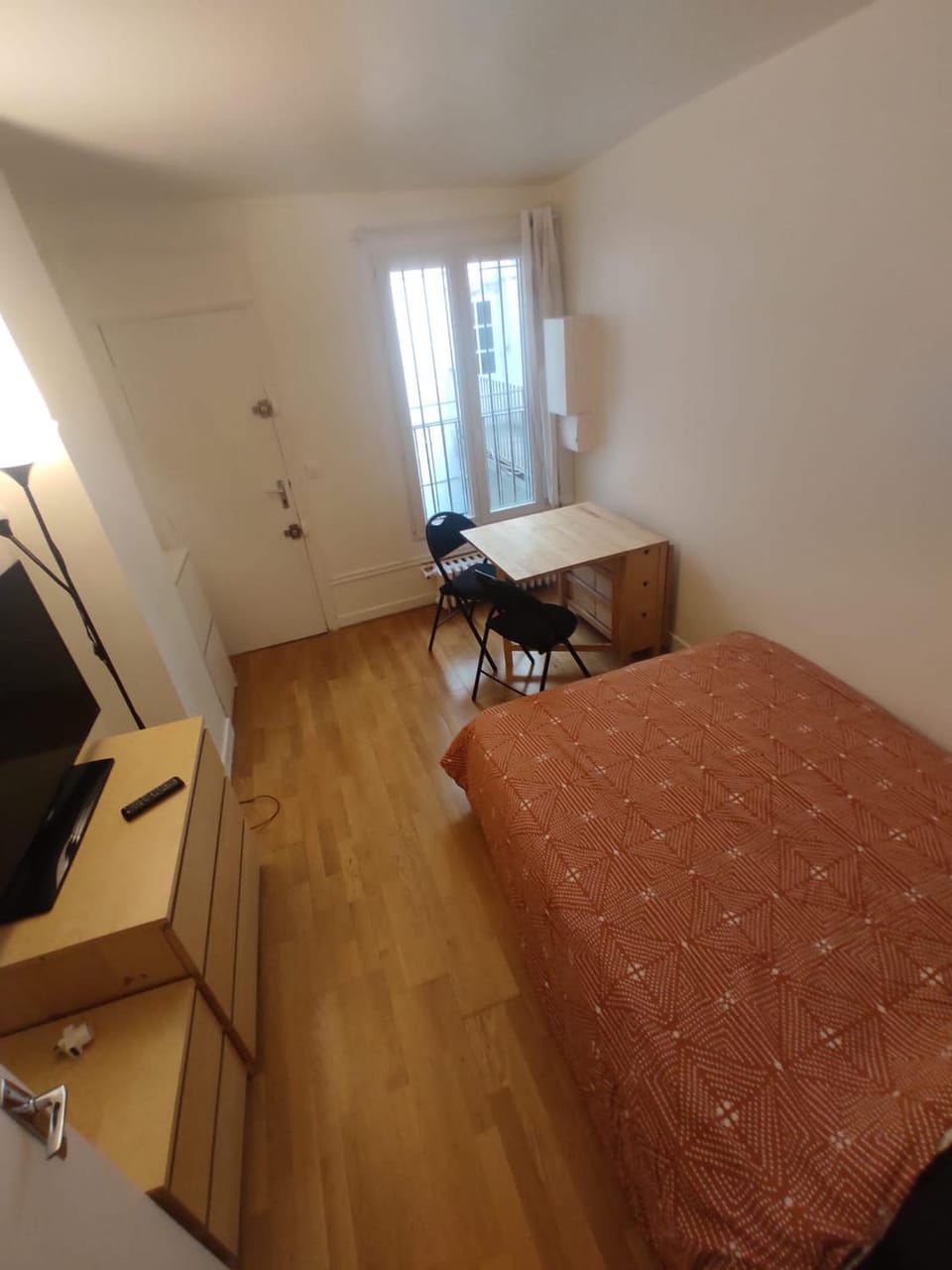 Toullier Apartment in Paris