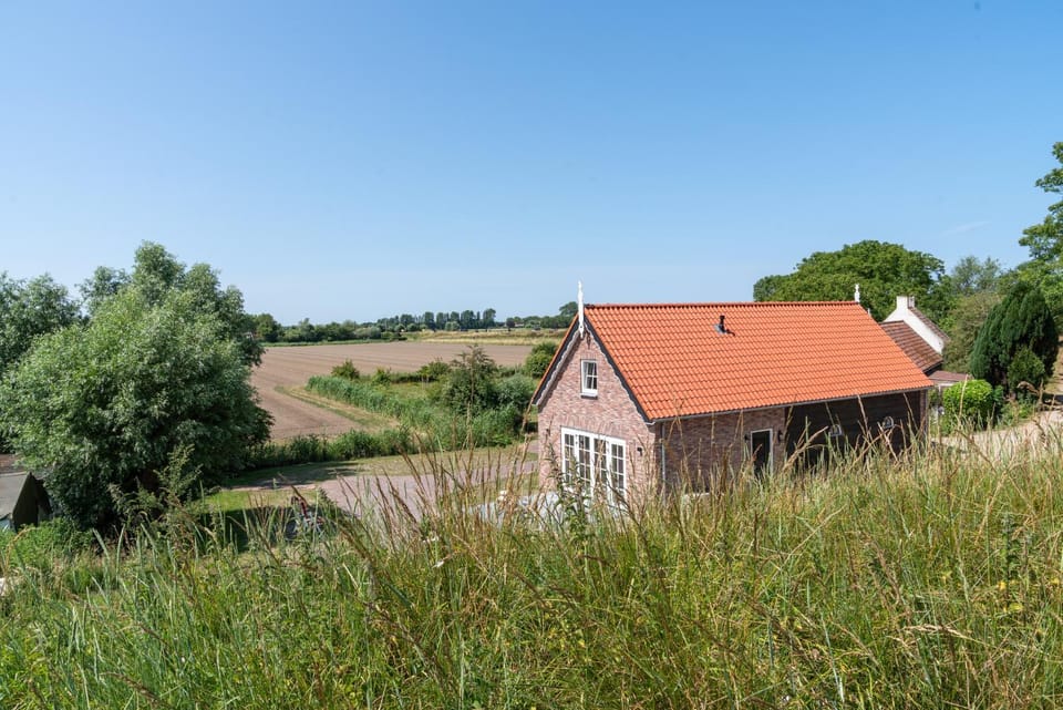 Property building, Natural landscape, Garden, View (from property/room), Area and facilities