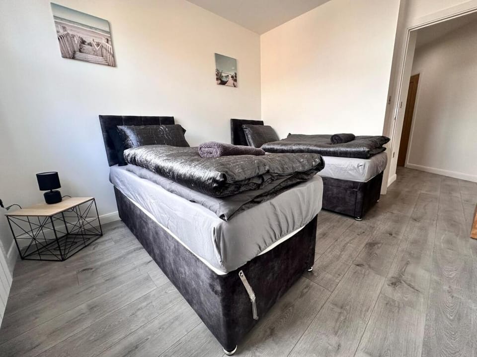 A&J Properties 2 Bed Apartment Netflix&Prime Apartment in Leicester