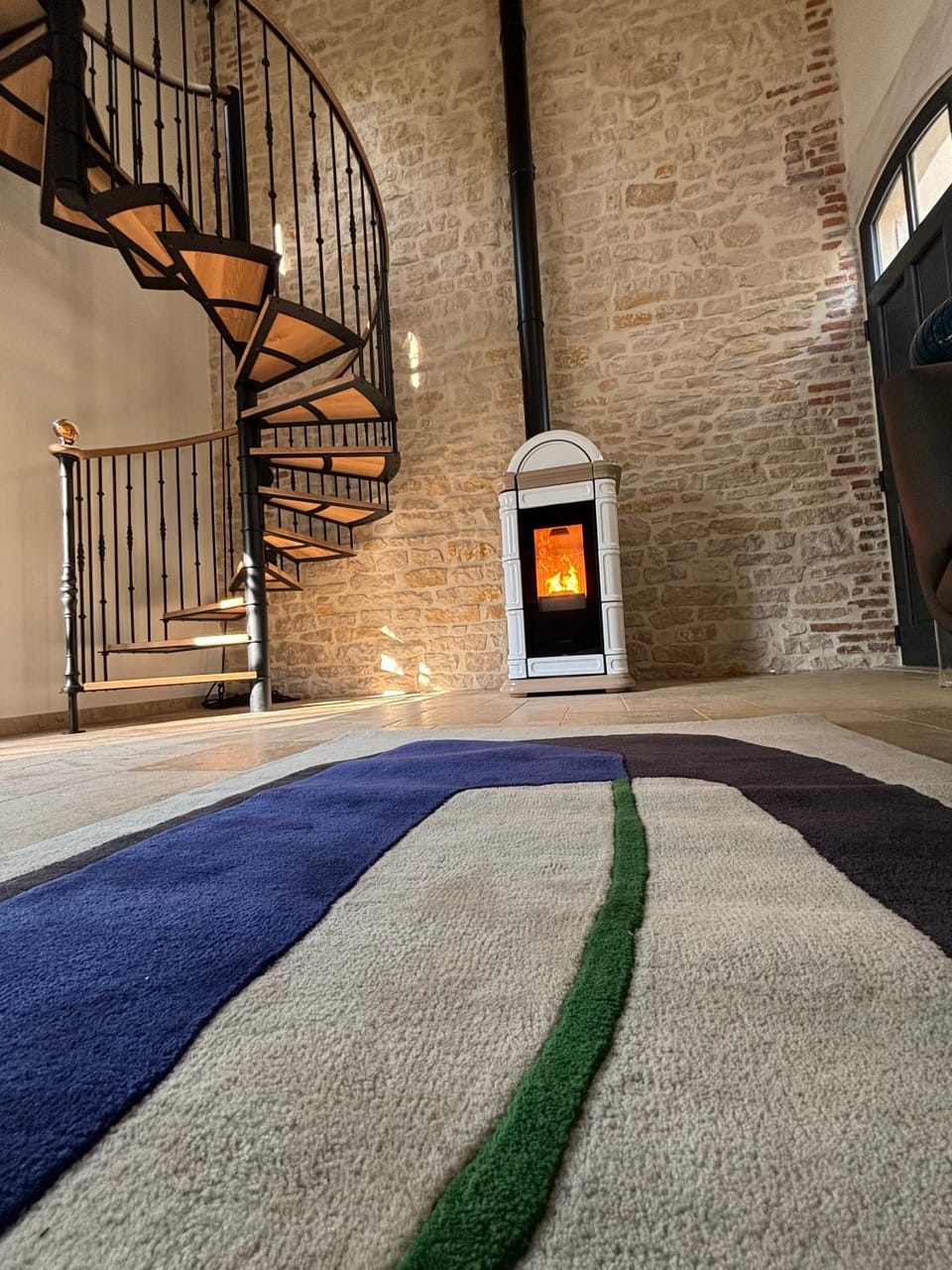 Living room, fireplace