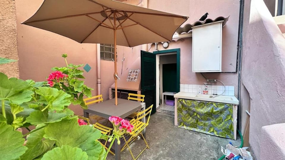 Patio, Balcony/Terrace, Dining area, Garden view