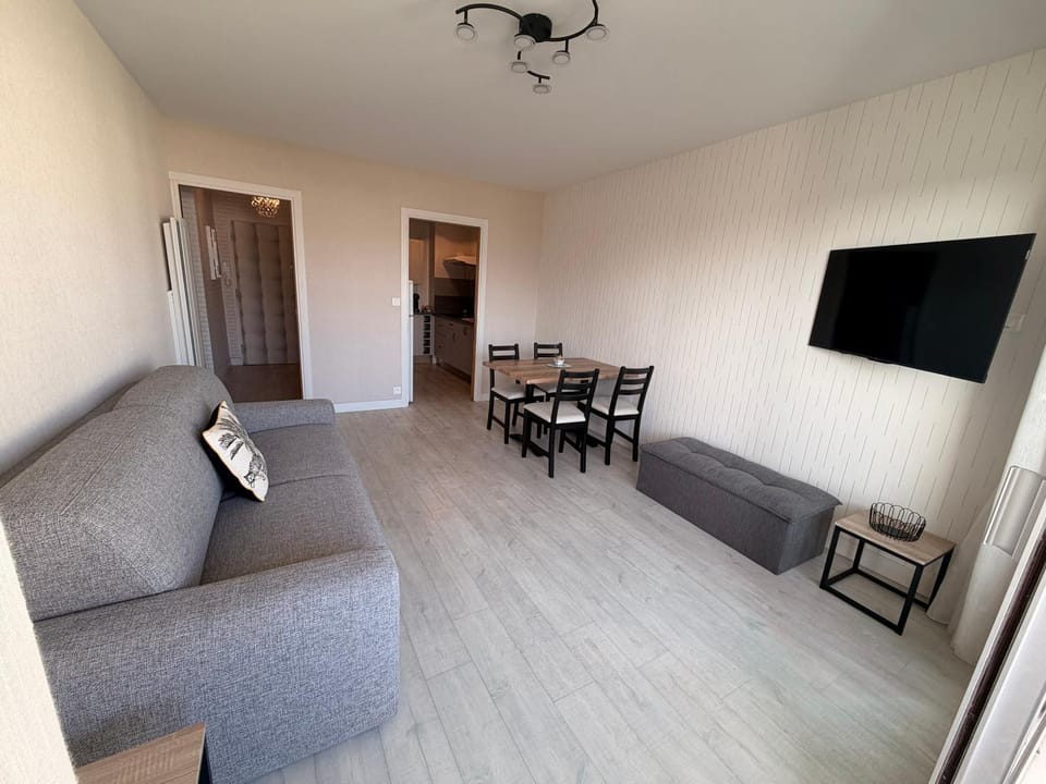 Appart T2, Balcon, Calme, 800m Plage de La Baule Apartment in Le Pouliguen