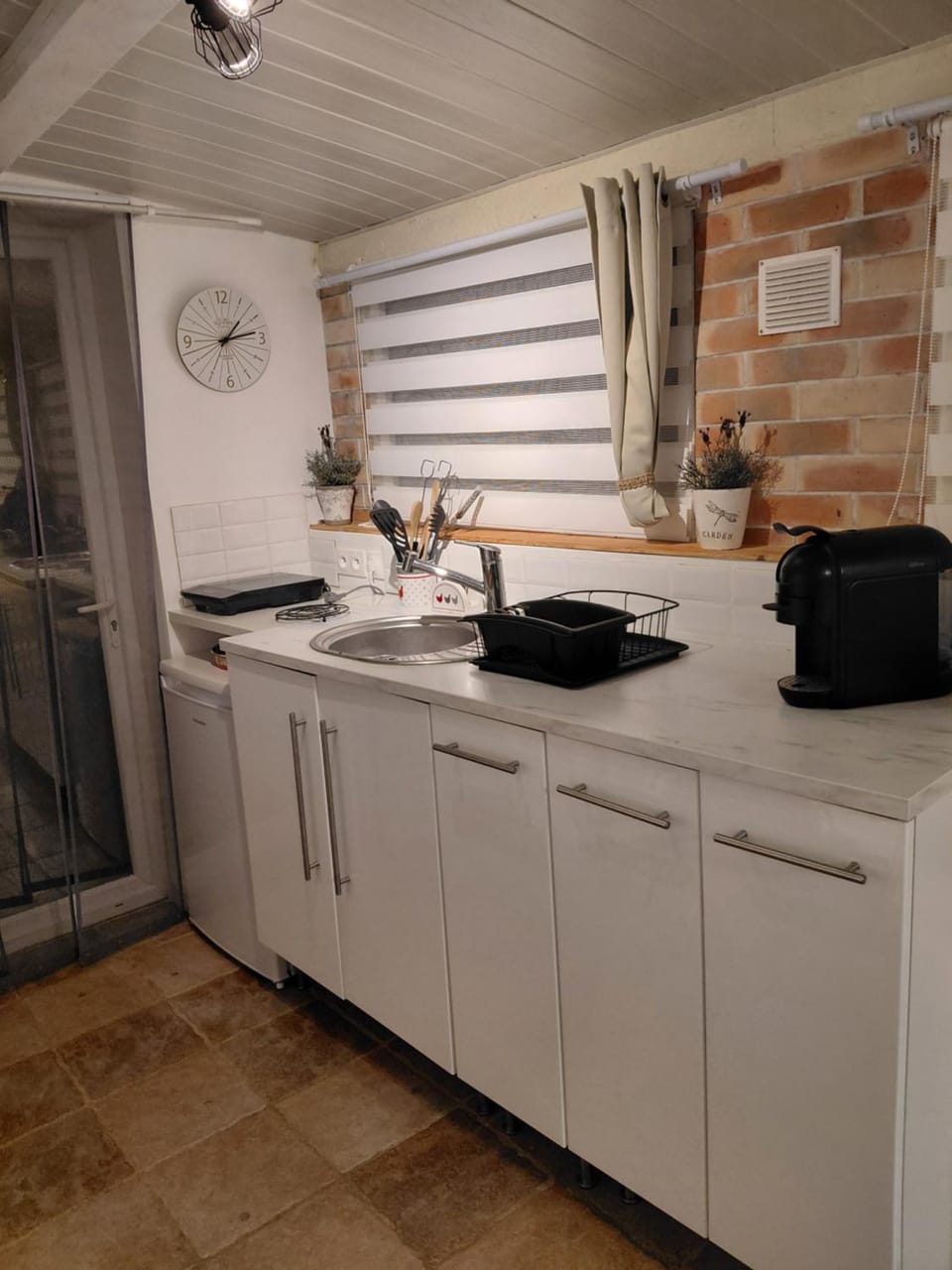 Kitchen or kitchenette, stove