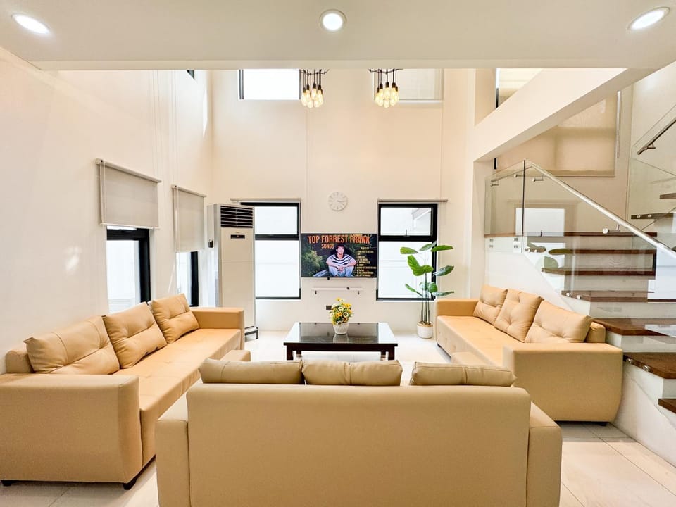 Halika Villa & Capitolo events place near BGC Villa in Mandaluyong