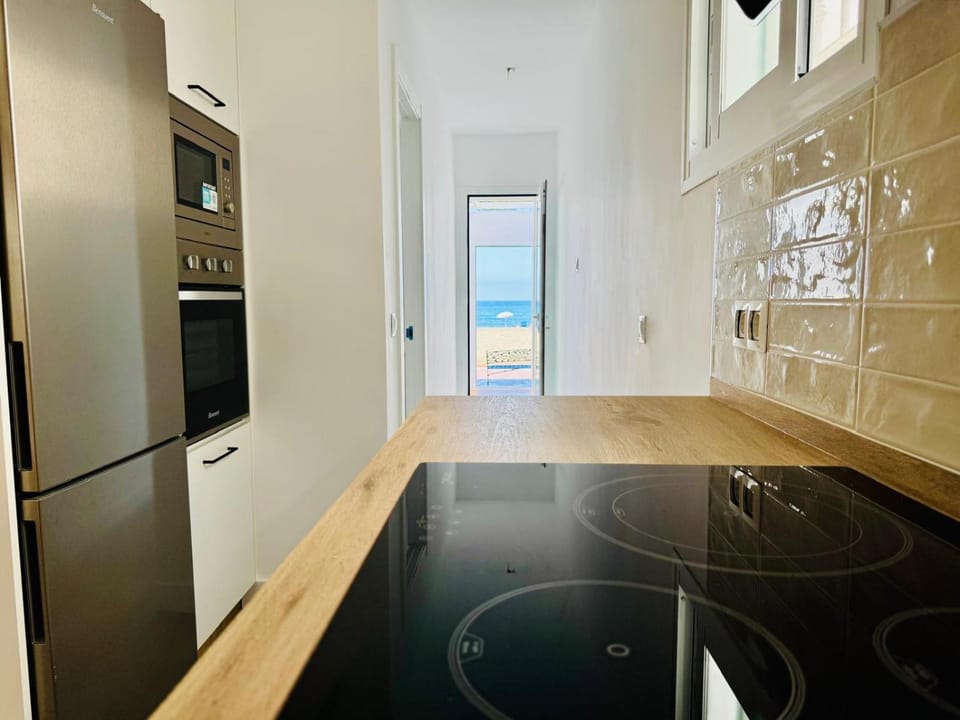 Kitchen or kitchenette, oven, stove