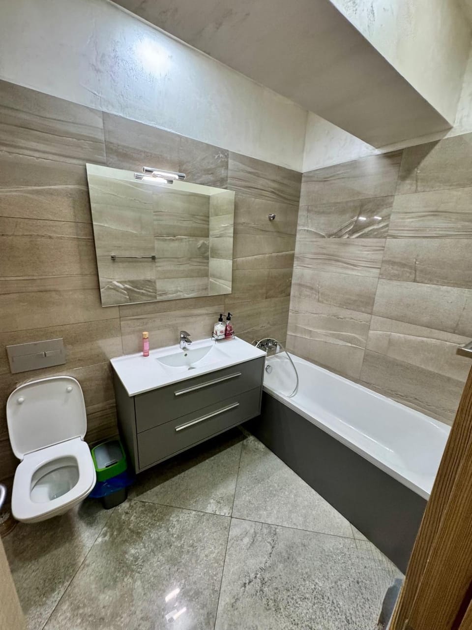 Toilet, Bathroom, Bath, towels