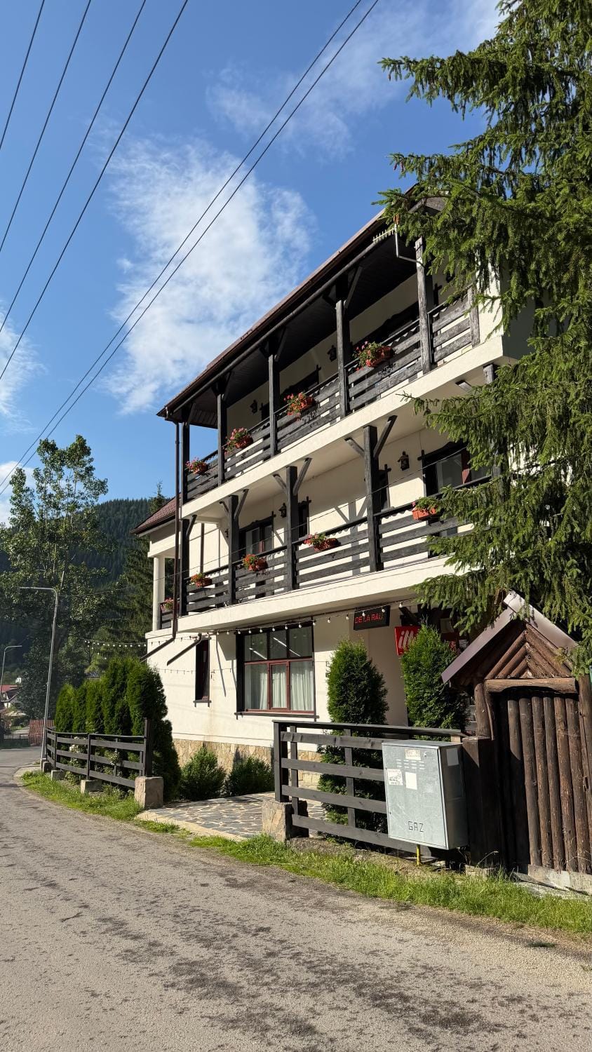 Property building, Day