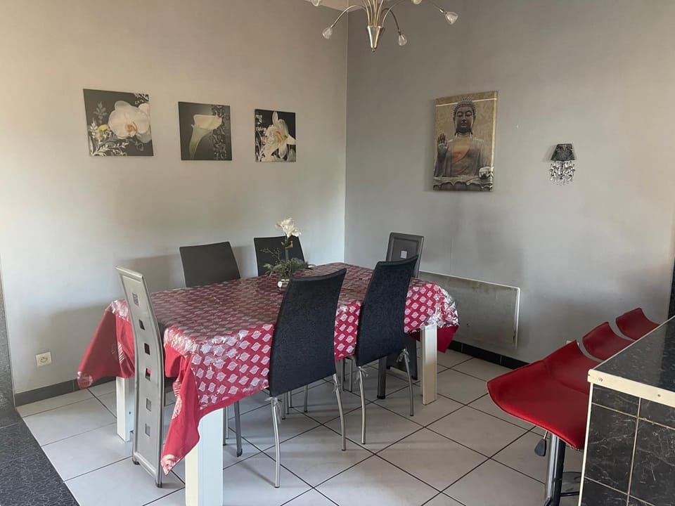 Maison familiale avec piscine House in Mimizan