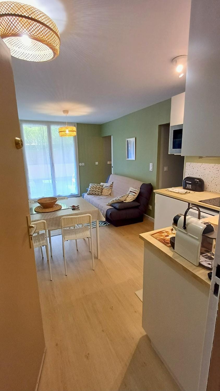 Plein centre à 3 mn à pied de la plage Apartment in Sainte-Maxime