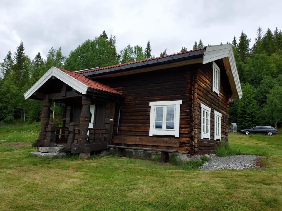 Beautiful place among forests and fields in a good old style House in Viken, Norway