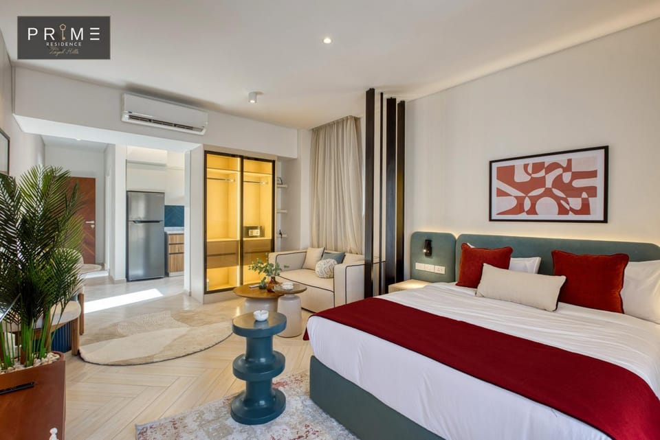 Bed, Living room, Photo of the whole room, Seating area, Bedroom, wardrobe, air conditioner