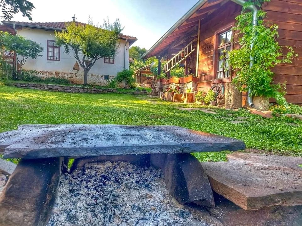 Етно кућа Нана Добра Country House in Serbia