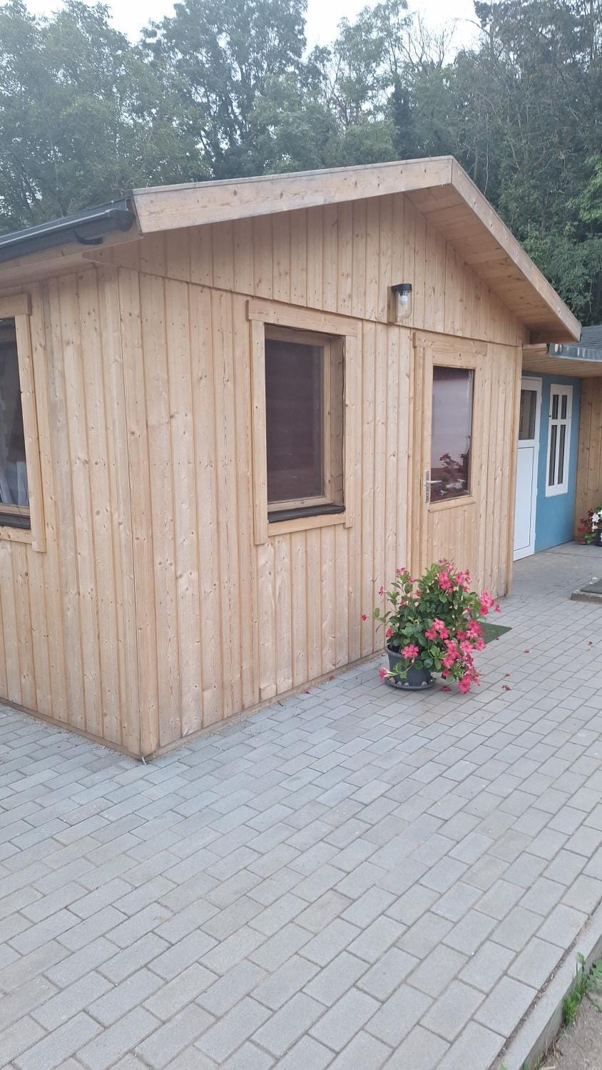 Pension & Ferienhütten Zur Alten Werft Bed and Breakfast in Saxony-Anhalt, Germany