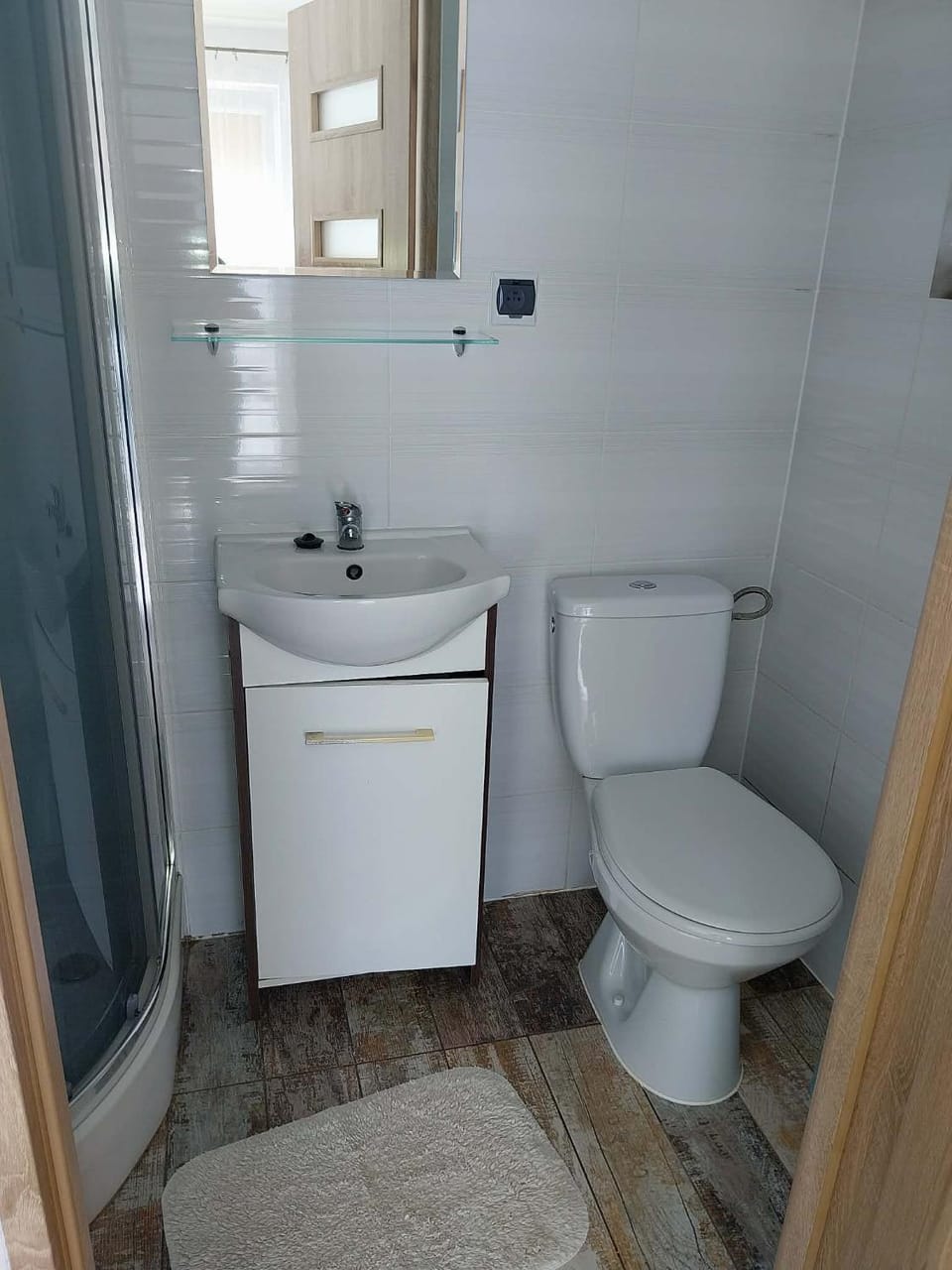 Shower, Toilet, Bathroom, dryer