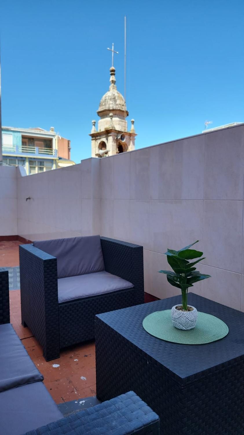 Patio, Day, Balcony/Terrace