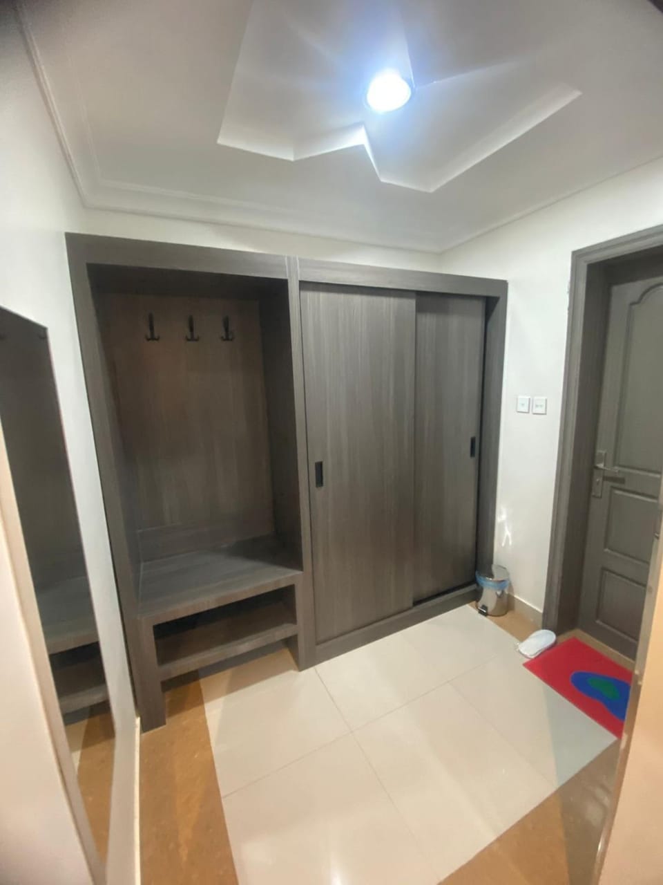 locker, wardrobe
