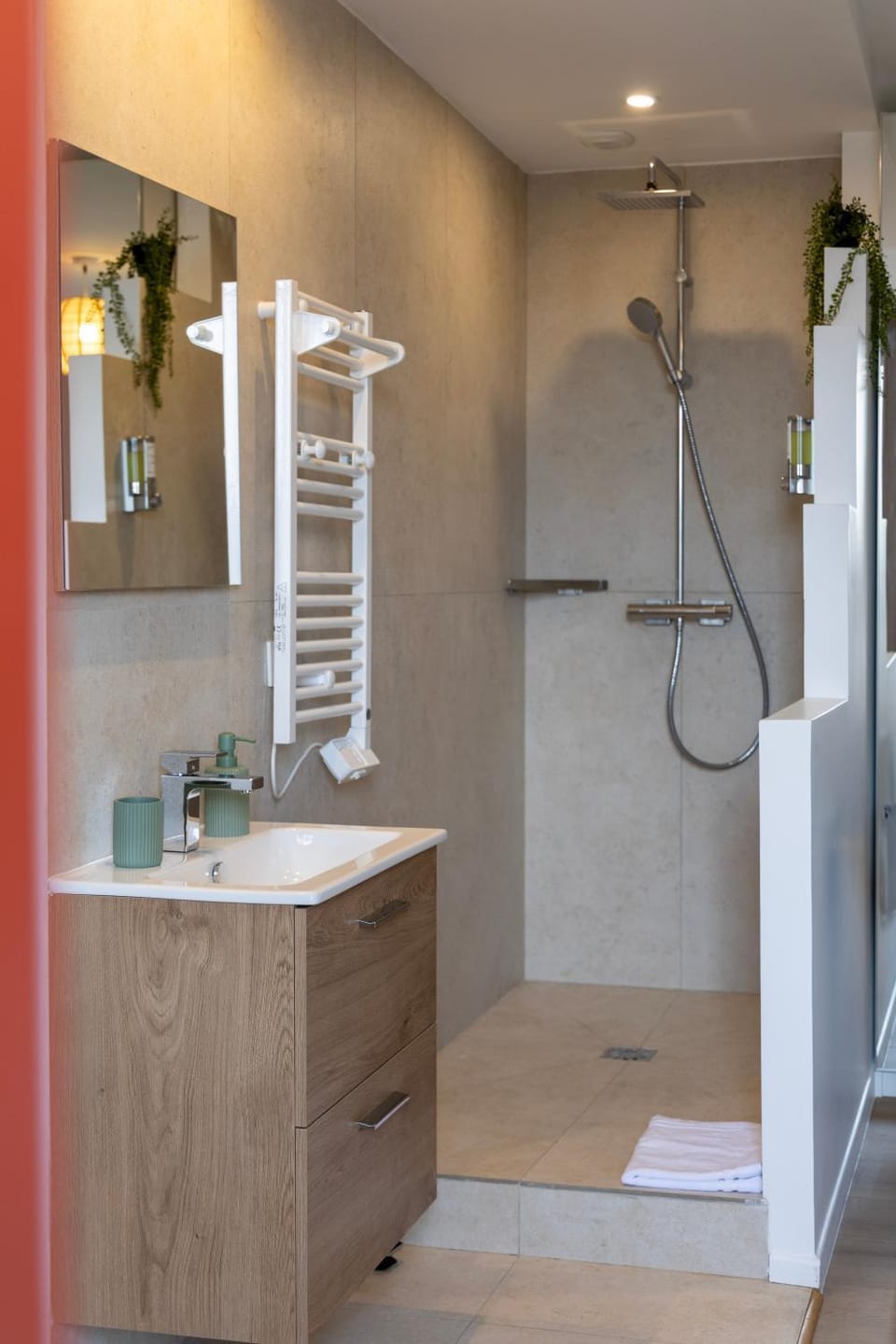 Maison L'Escale, proche des bords de Loire, 6 chambres avec sdb privée, jardin & terrasse Bed and Breakfast in Blois