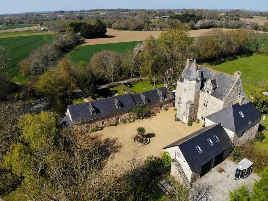 Property building, Bird's eye view