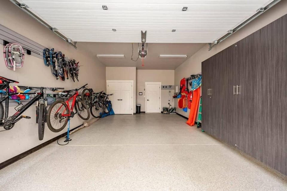 Winter Park Getaway 4 BR Townhouse w Hot Tub House in Fraser