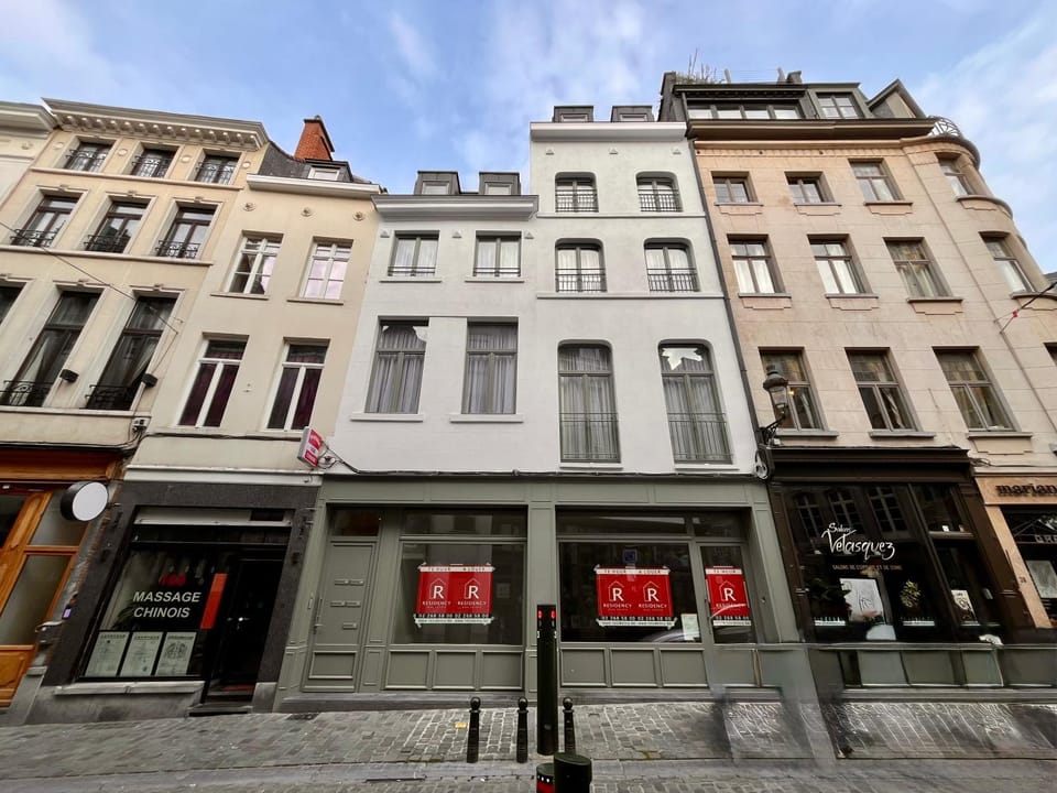 Chapeliers 34 Apartment in Brussels