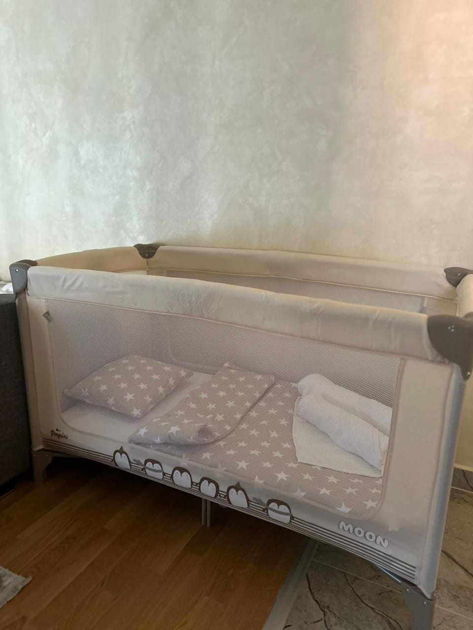 cot