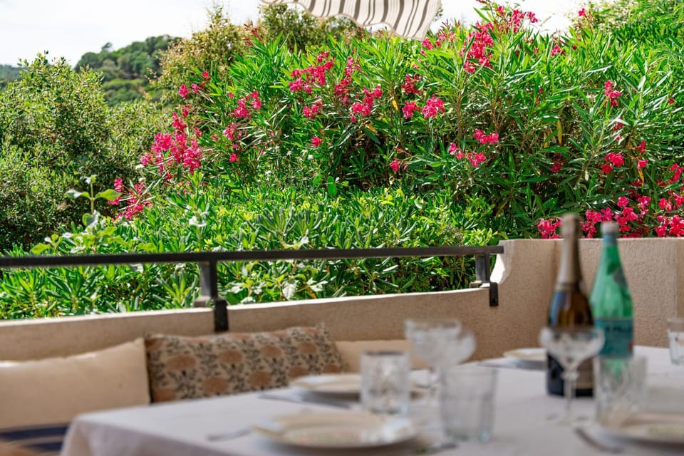 Emeraude, appartement avec terrasse Apartment in La Croix-Valmer