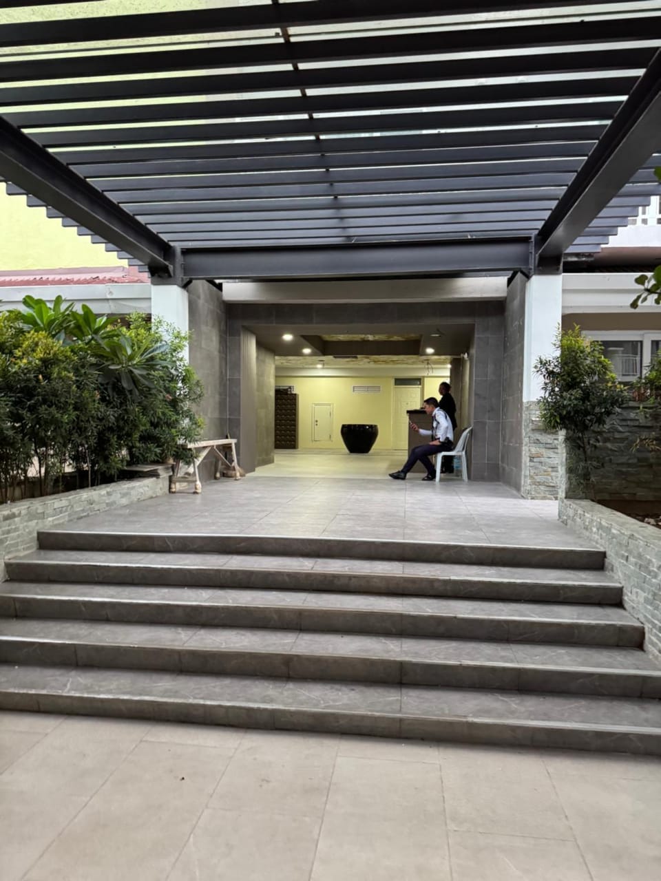 Facade/entrance