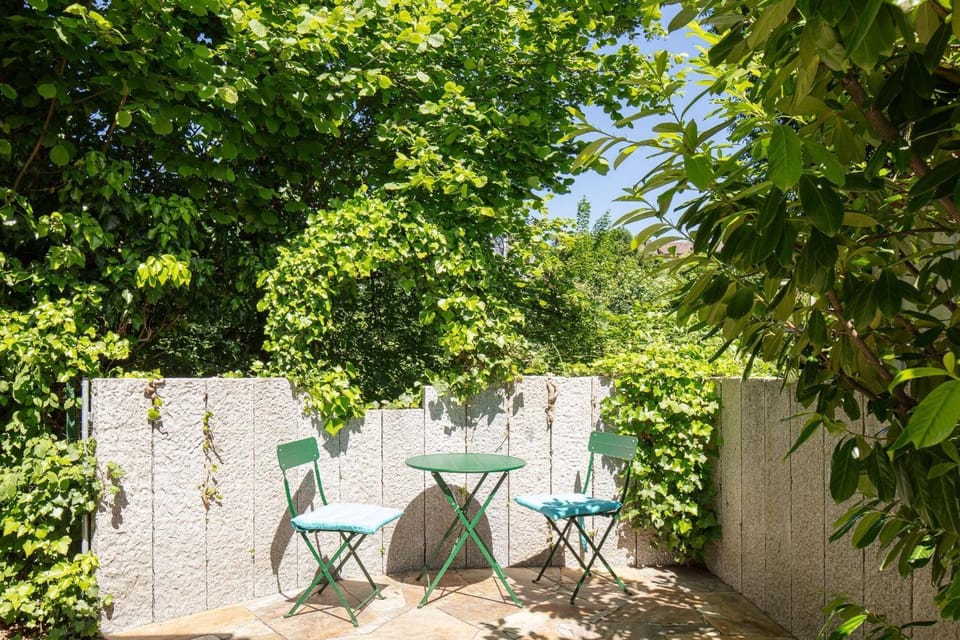 Garden, Dining area, Garden view