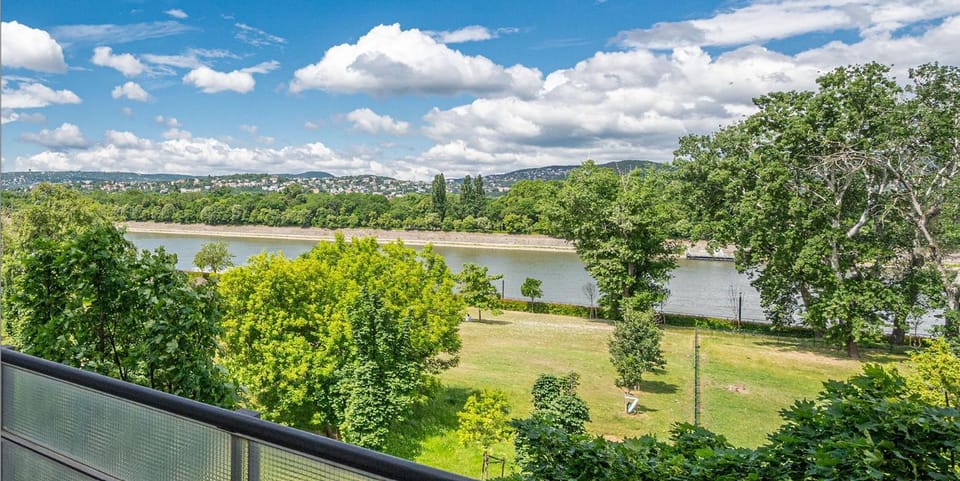 Wellness Riversider - with a view of the Danube and Margaret Island Apartment in Budapest