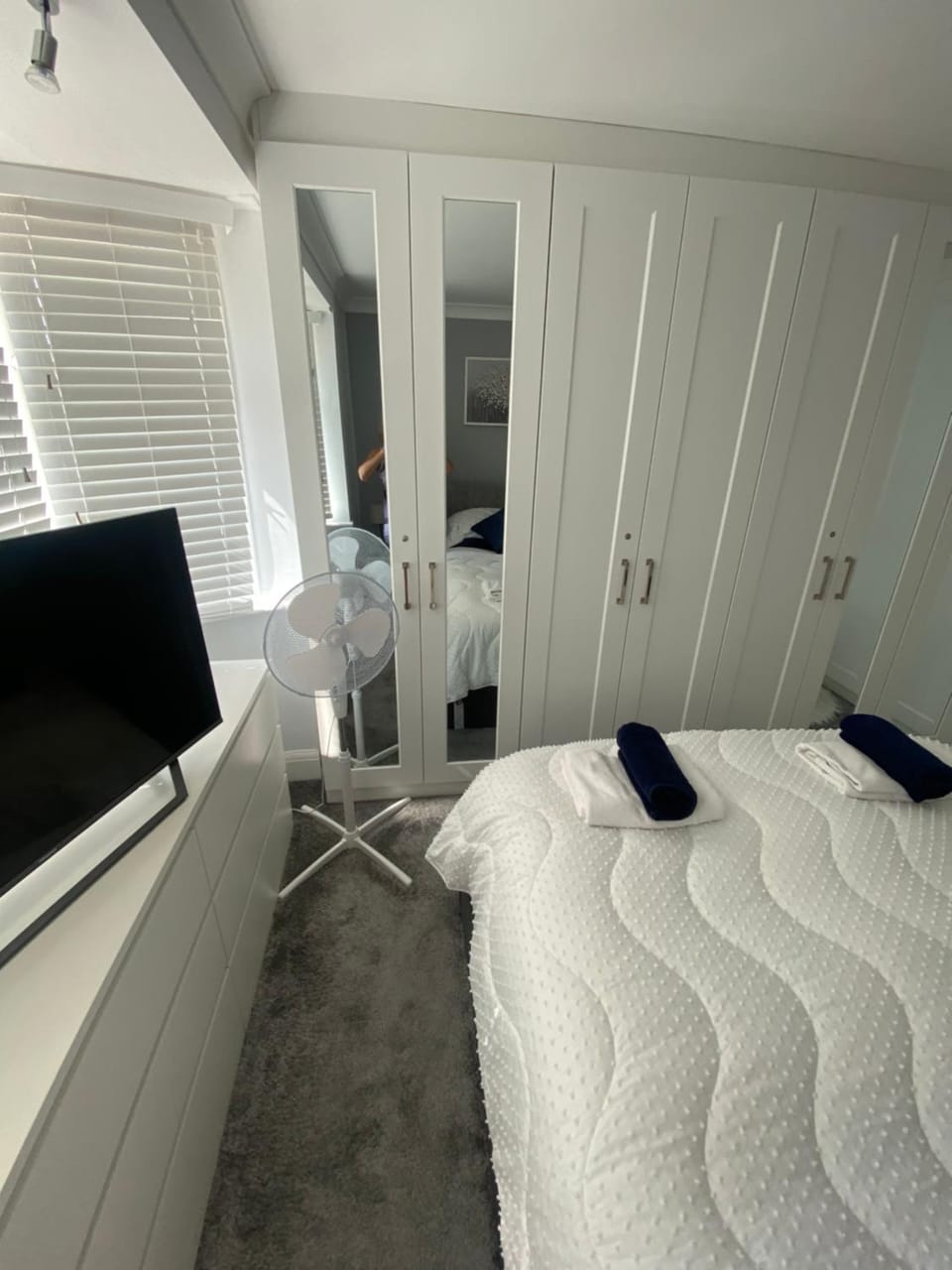 HELEN & PAULS PLACE Wembley Vacation rental in Wembley