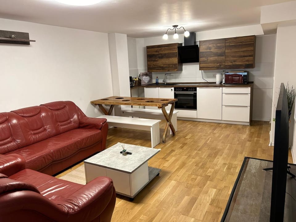3-Zimmer-Wohnung mit Terrasse in zentraler Lage Apartment in Stuttgart