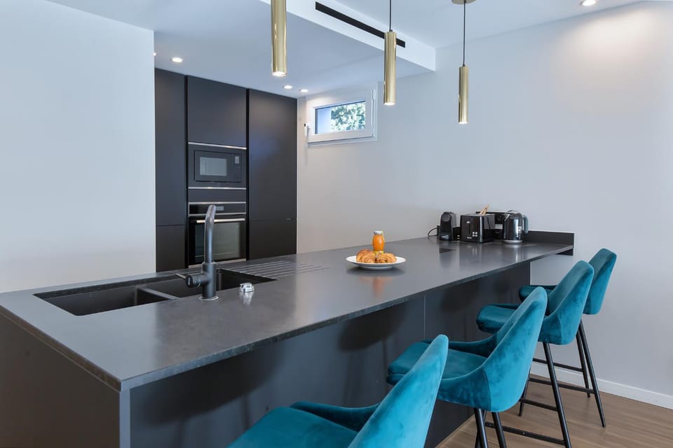 LUXURY EQUINOX 3 Bedrooms Apartment in Cannes