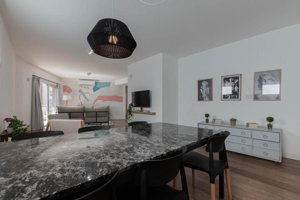 MOT SohoGlam 'C' - 2 Bd with Balcony Apartment in Buenos Aires